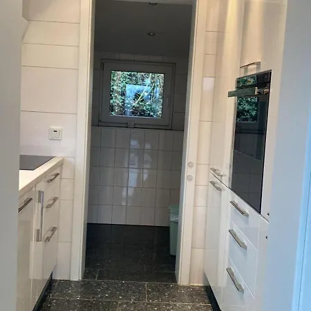 Modernes Refugium Mit Seeblick Casa de Férias