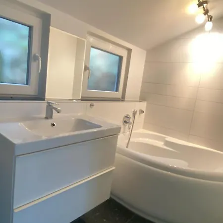 Modernes Refugium Mit Seeblick Casa de Férias Meinerzhagen