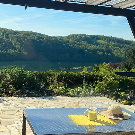 Modernes Refugium Mit Seeblick Casa de Férias *