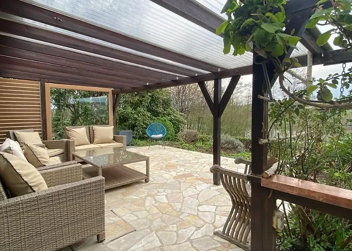 Modernes Refugium Mit Seeblick *