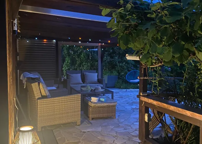 Modernes Refugium Mit Seeblick *